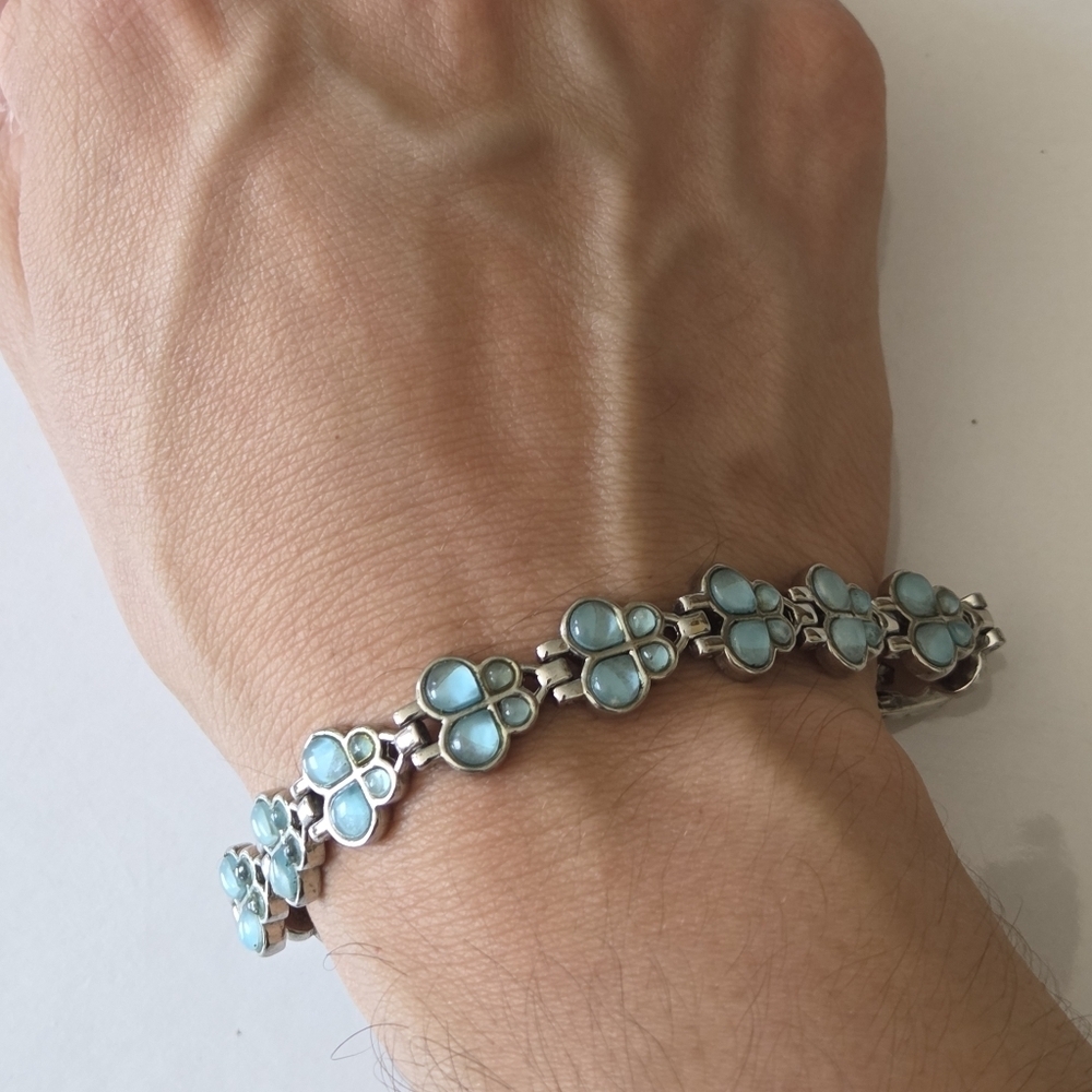 Chic Silver and Blue Petal Bracelet
